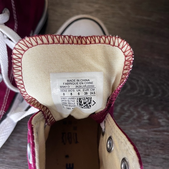 Maroon High top Converses - Slightly Used - Picture 2 of 7